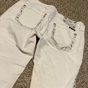 Miss Me, size 27, worn once, no damage